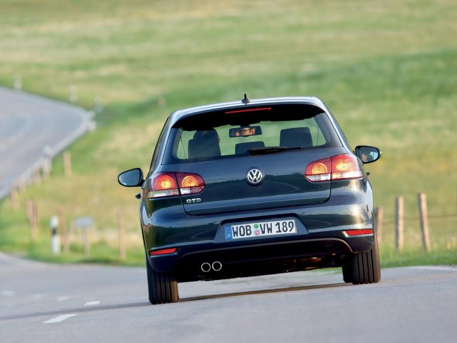  Volkswagen Golf GTD 3-Door 2009 года  (фото 23 из 34)